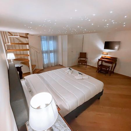 Luxury Bnb Dedeo Apartment Бари Екстериор снимка