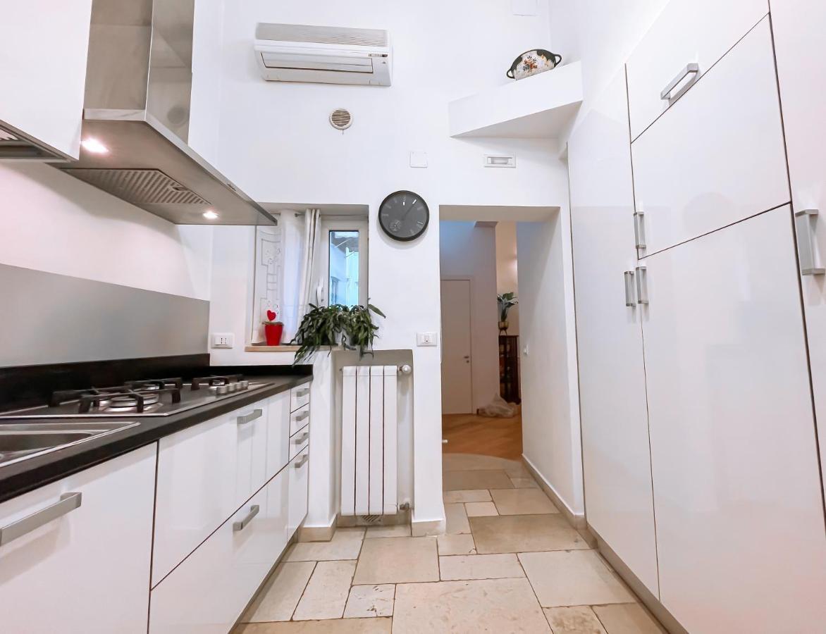 Luxury Bnb Dedeo Apartment Бари Екстериор снимка